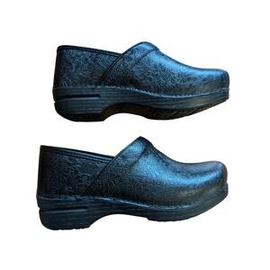 Dansko Tooled Paisley Nurse Comfort Shoes Clogs Sz 41 US 10 / 11